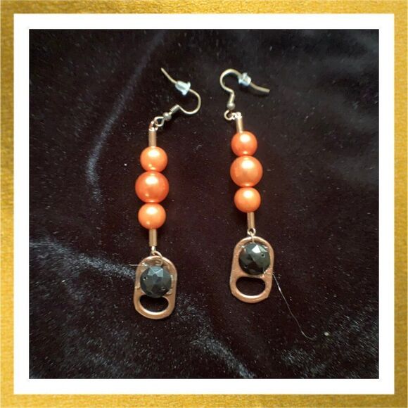3/$20 Hand Crafted BEADED Dangle HANDMADE Can Tab EARRINGS - Picture 1 of 1